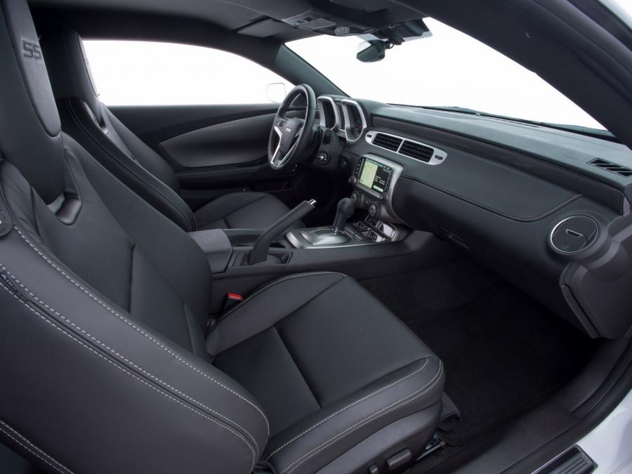  Chevrolet Camaro SS 2013 года  (фото 20 из 25)